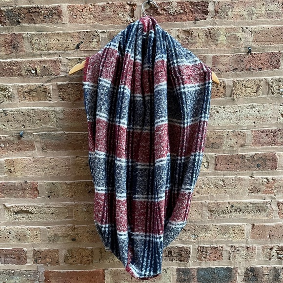 Navy and Red Blanket Infinity Scarf - Picture 4 of 8